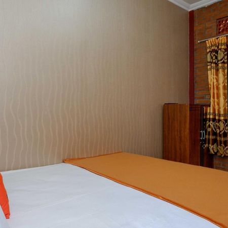 Koolkost Syariah Near Malioboro Area Hostel ยอกยาการ์ตา ภายนอก รูปภาพ