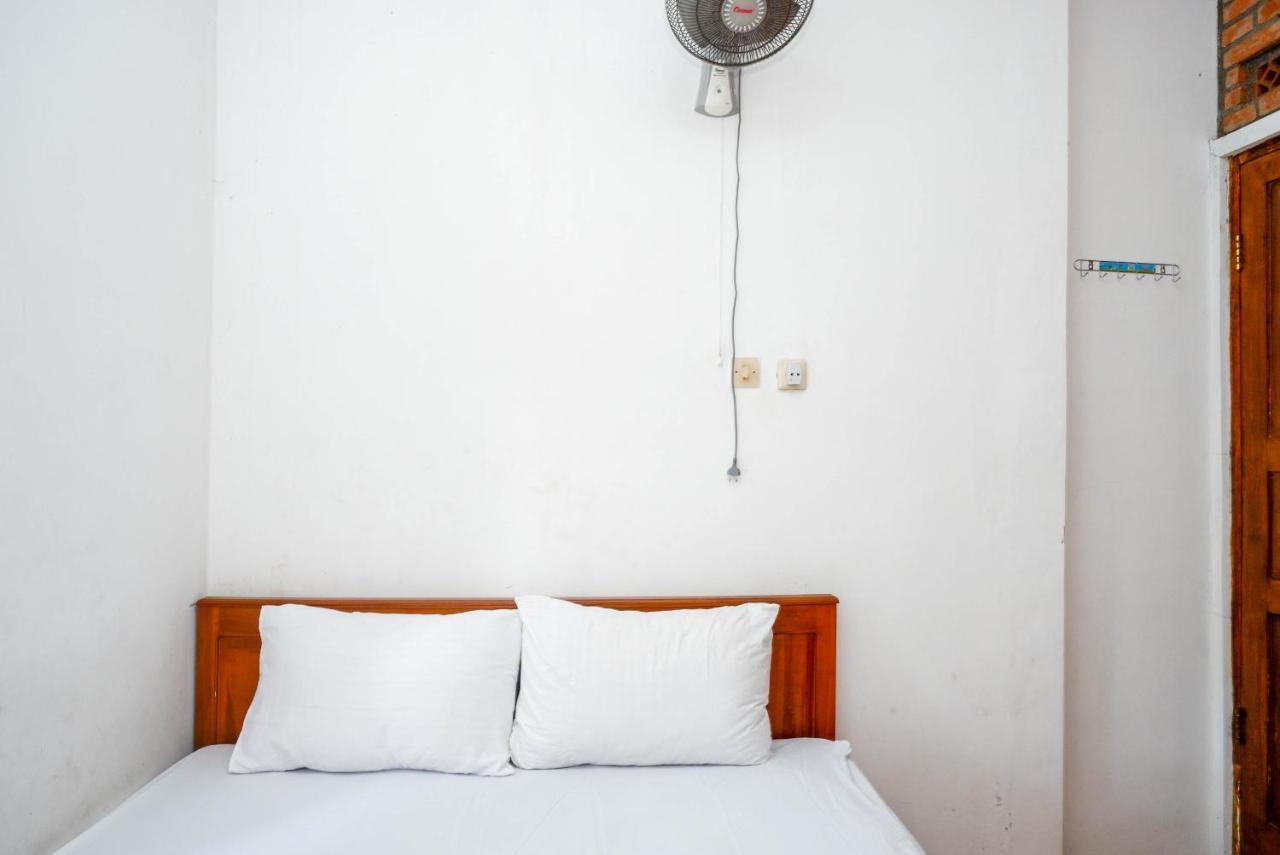 Koolkost Syariah Near Malioboro Area Hostel ยอกยาการ์ตา ภายนอก รูปภาพ