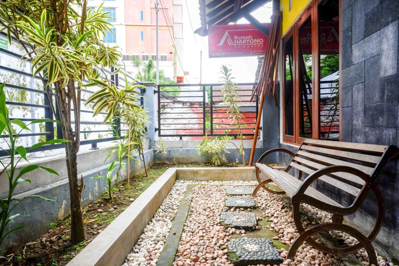 Koolkost Syariah Near Malioboro Area Hostel ยอกยาการ์ตา ภายนอก รูปภาพ